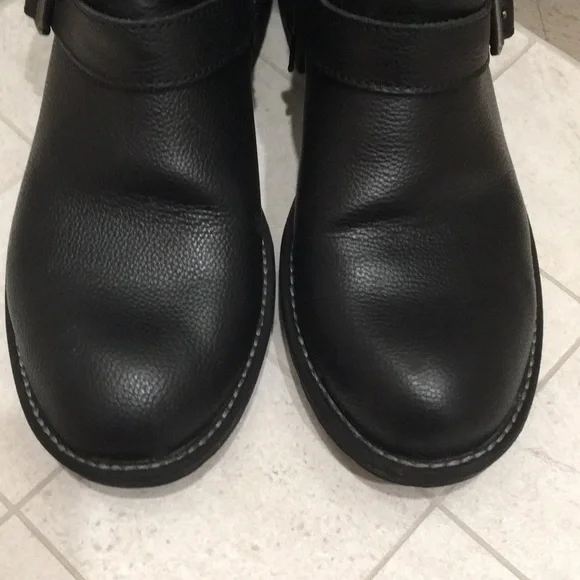 EUC Bass Mara Fur Waterproof Leather Boots Black Size 8.5 - Picture 2 of 10